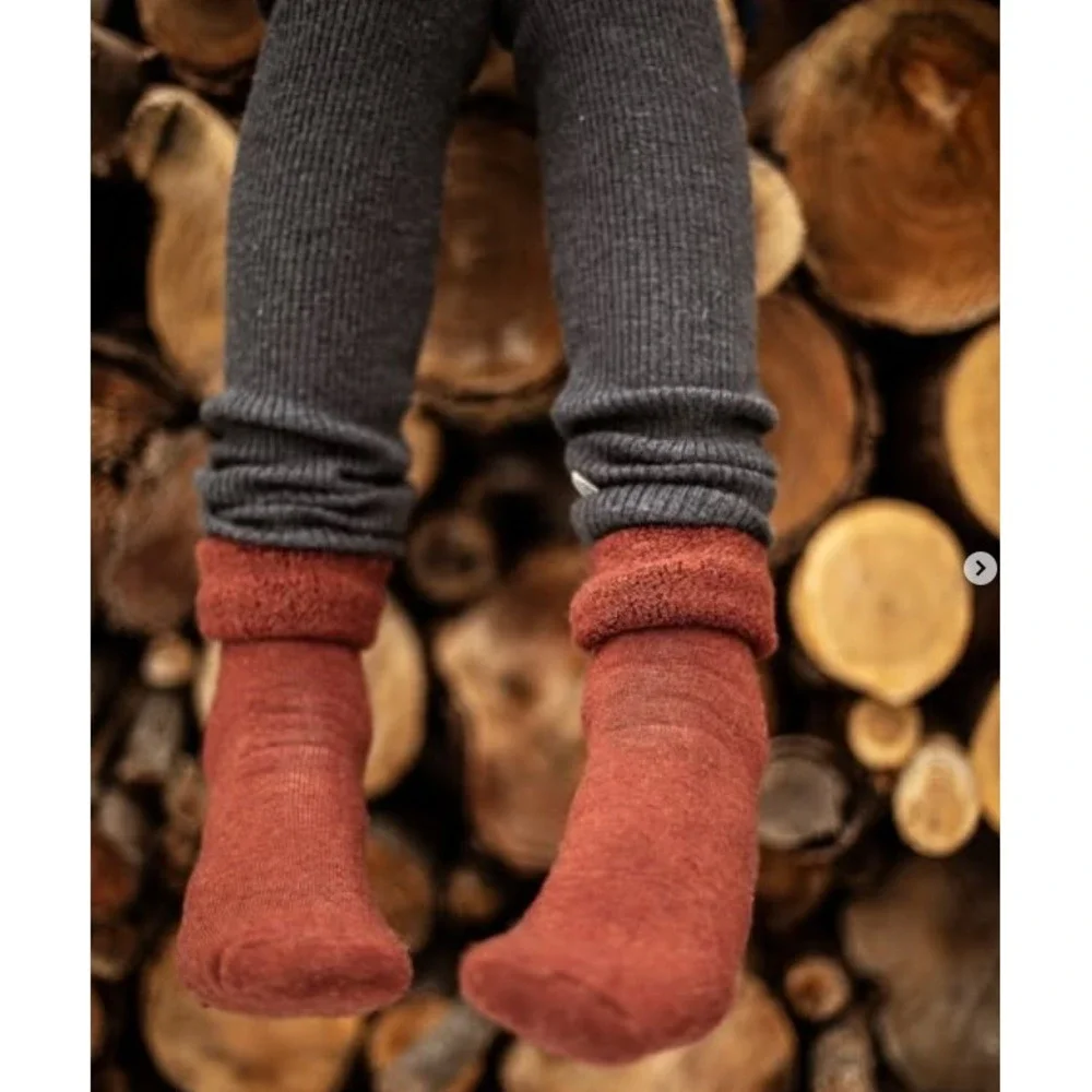 Nui Organics Lounge Socks Rust 2/3y